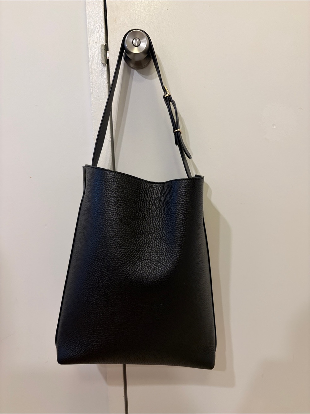 Cuyana Overside Linea Bag